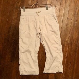 Dance studio crop Lululemon pants